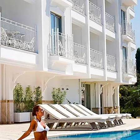 Lavista Boutique קוסדסי