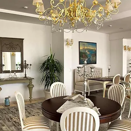 Lavista Boutique Otel 4*
